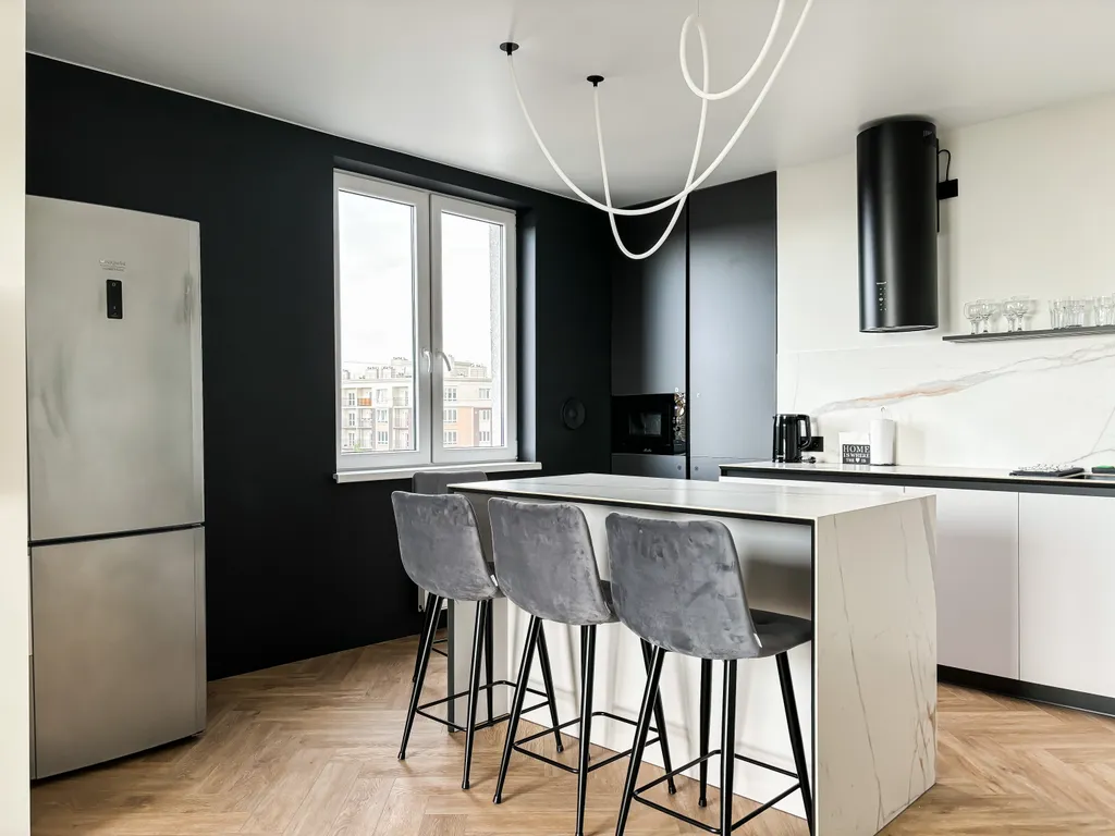 Дизайнерская евродвушка Океан у музея Мирового океана