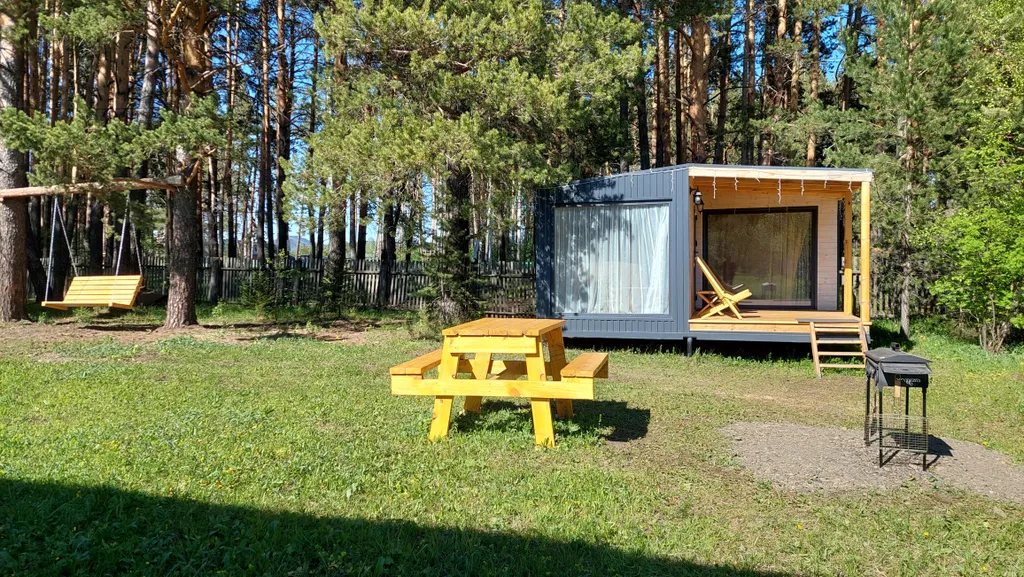 Уютный домик с видом на гору Малиновая