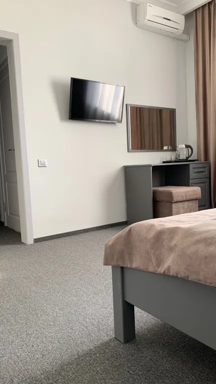 Загородный дом с бассейном