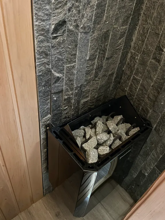 Уютная квартира с сауной в ЖК Метрополис