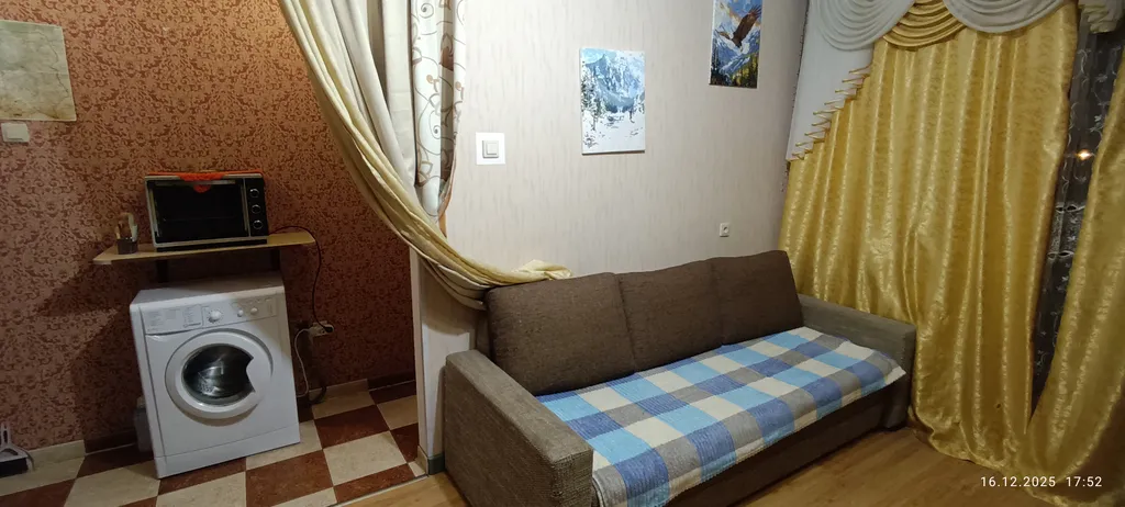 Квартира Квартира (зал и спальня) с двумя диванами — Калининград