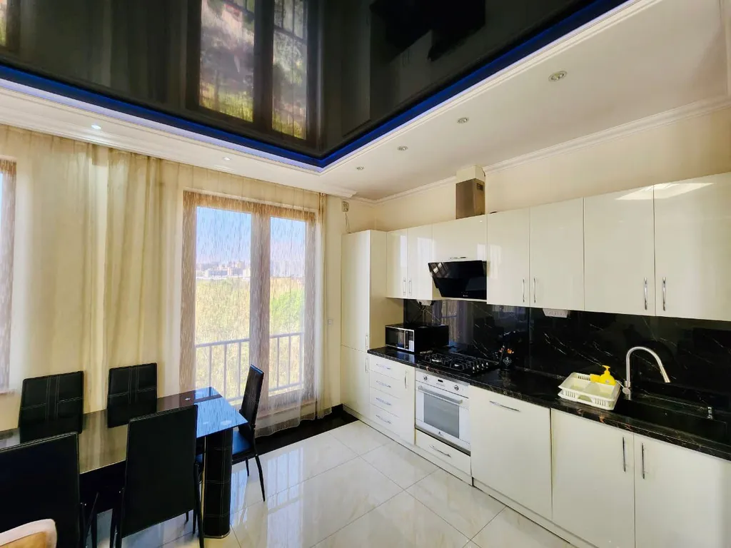 Luxury Spasious 1 bedroom By Republic Square, Amazing View