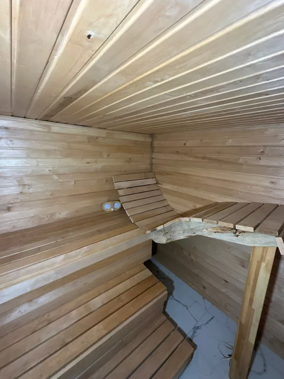 Уютное бунгало в парк-усадьбе Вишня