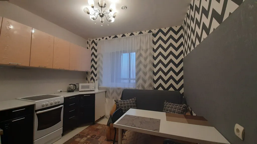 Зеркальная квартира в 20 минутах от Невского проспекта