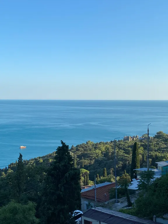 Номер с видом на море и Воронцовский дворец