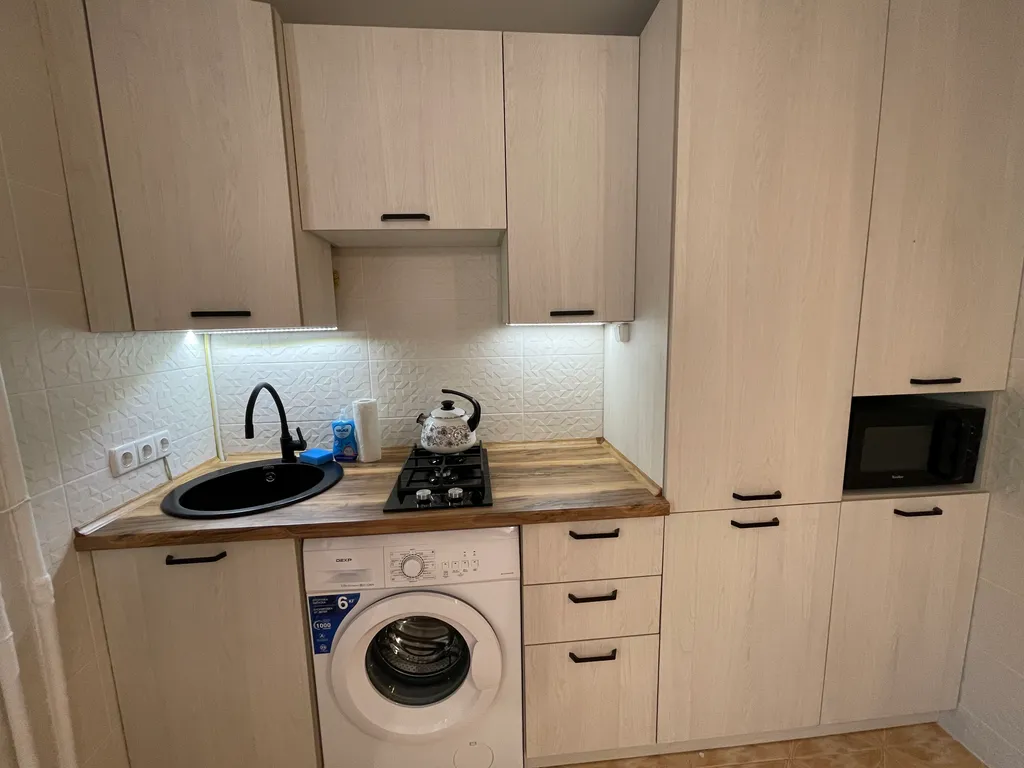 Уютная квартира вблизи Сакрополя и Набережной