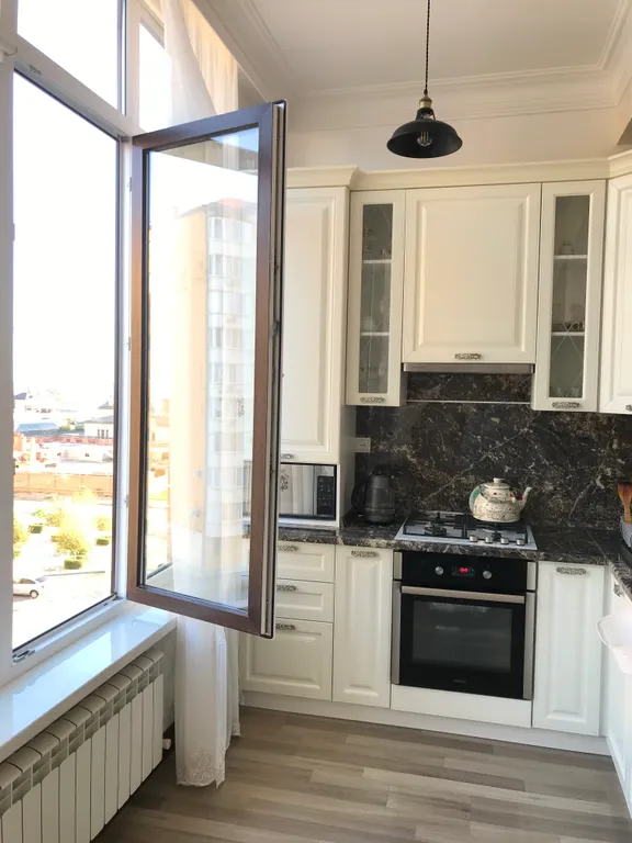 Уютные апартаменты с видом на море в центре города