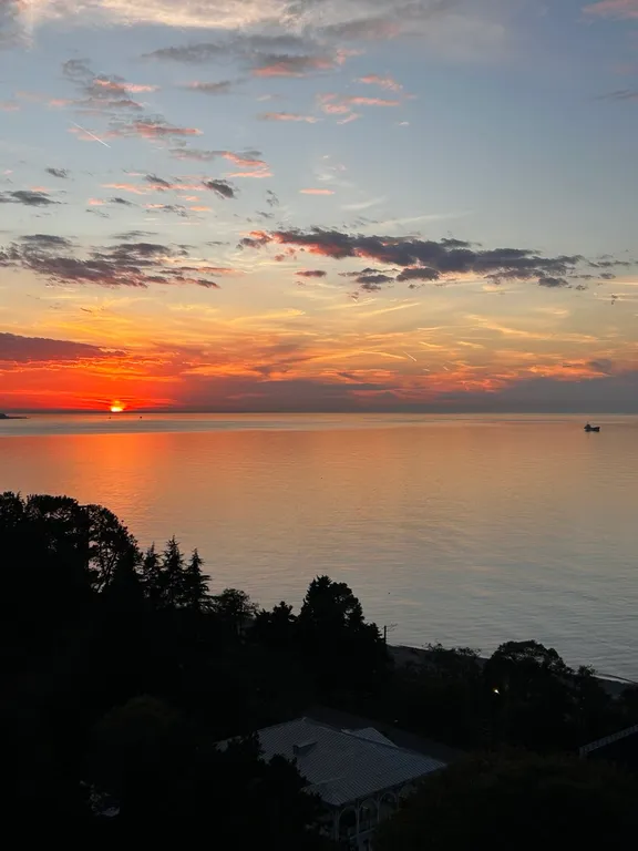 Квартира Просторная студия с двумя балконами на море и горы — аренда посуточно в Батуми