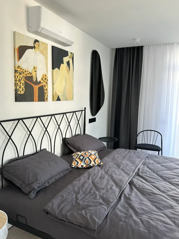 Эксклюзивная евродвушка с просторной террасой в самом сердце города