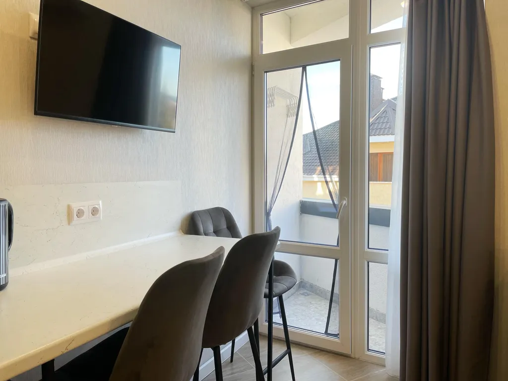 Апартамент в 3 минутах до моря с балконом и видом на море