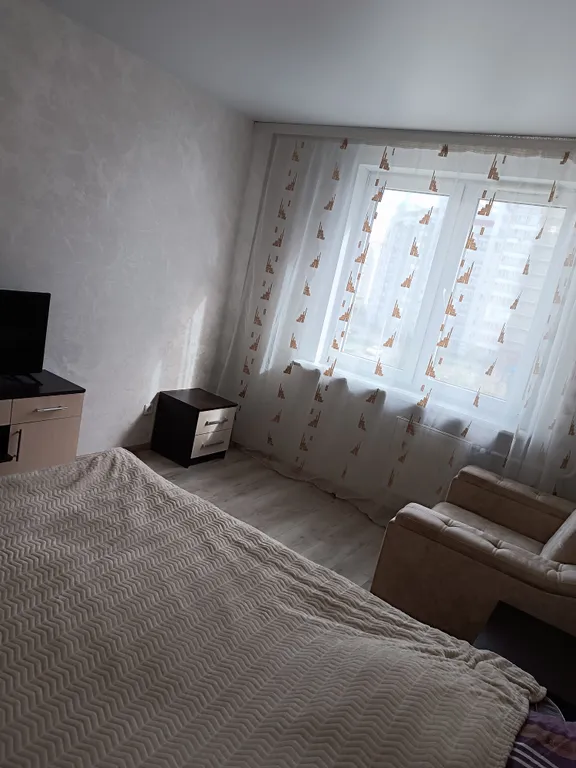 Просторная уютная двухкомнатная квартира с видом на парк