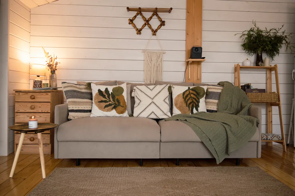 Уютный домик в лесу с горячим чаном