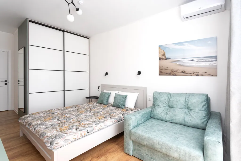 Just rent this apartment)