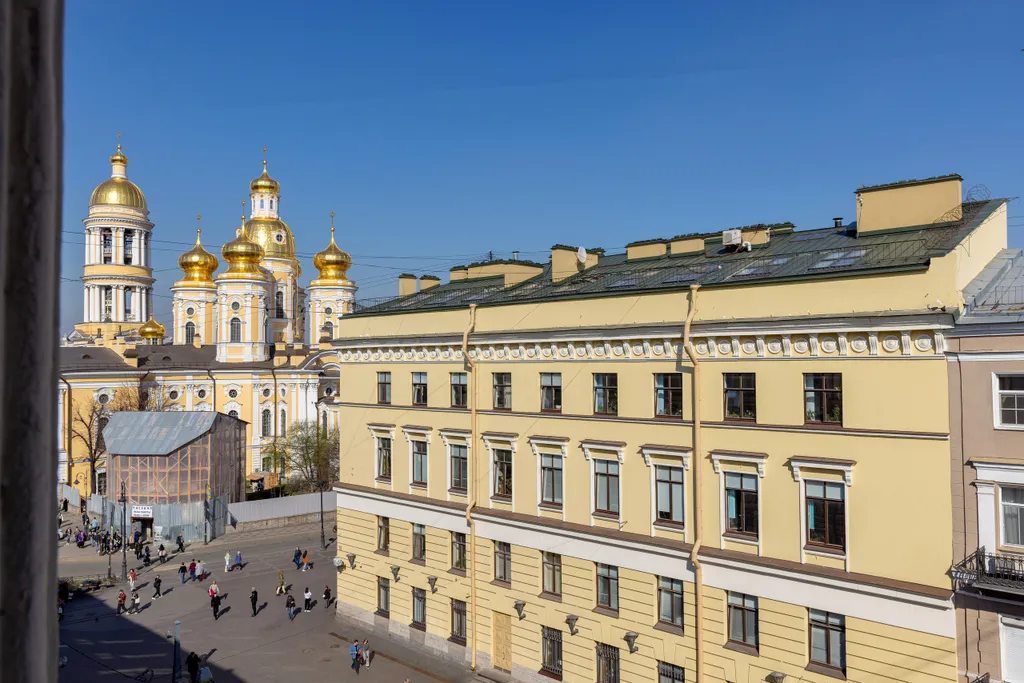 Угловой вид на Владимирской собор
