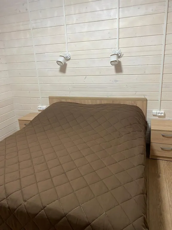 Коттедж Уютный коттедж с видом на озеро Врево — Володарское