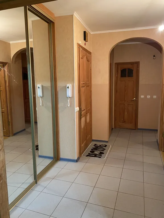 Апартаменты возле торгового центра Макси