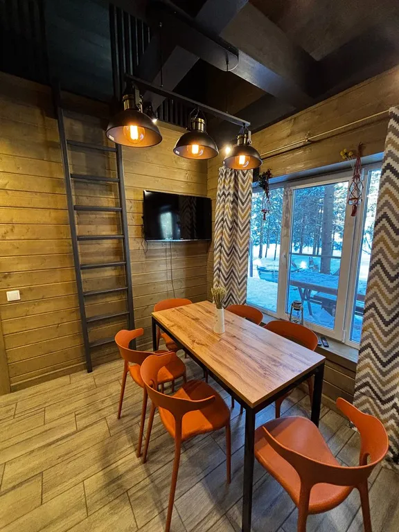 Коттедж Дом с баней и чаном в окружении леса и выходом к реке — Шадрино