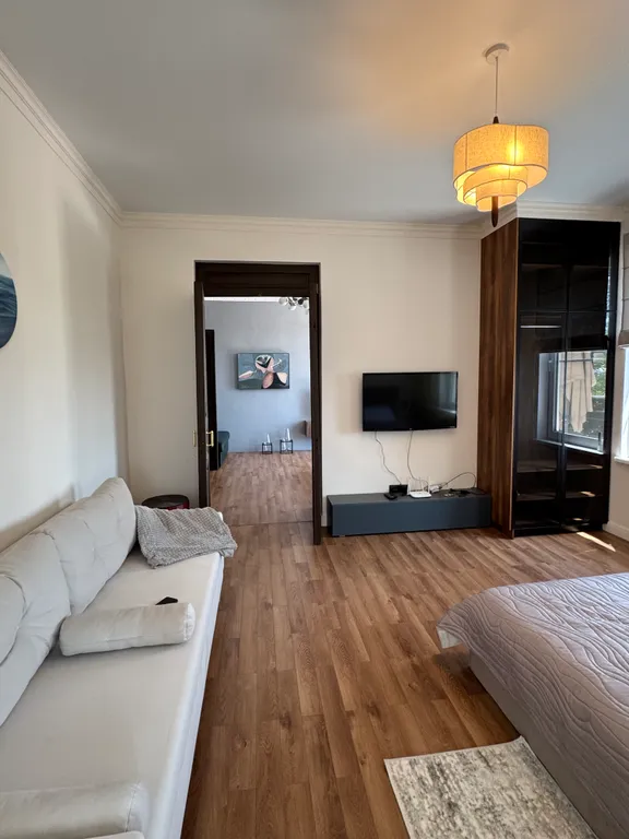 Вилла с мандариновым садом с видом на море в исторической части города