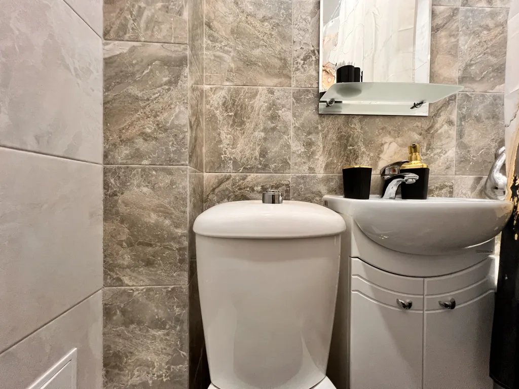 Тихий рассвет на Георгия Димитрова