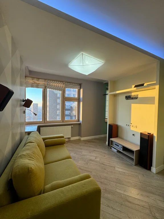 Просторная квартира-студия с шикарным видом на Москва-реку!