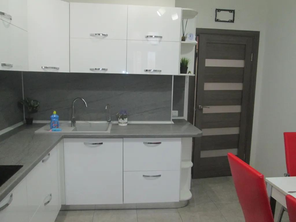 Чистая, уютная квартира возле стадиона в ЖК Панораме