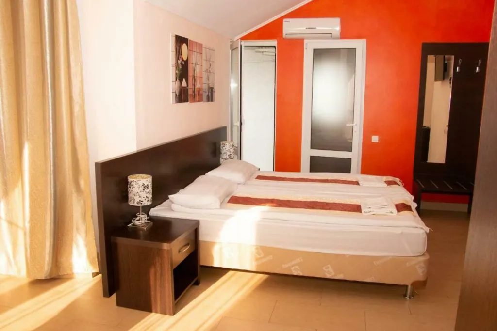 Уютный номер с панорамным видом на море