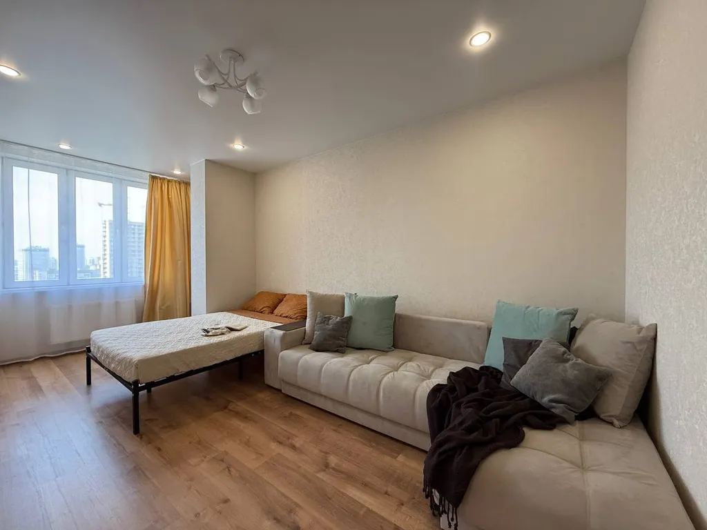 Просторная квартира возле метро