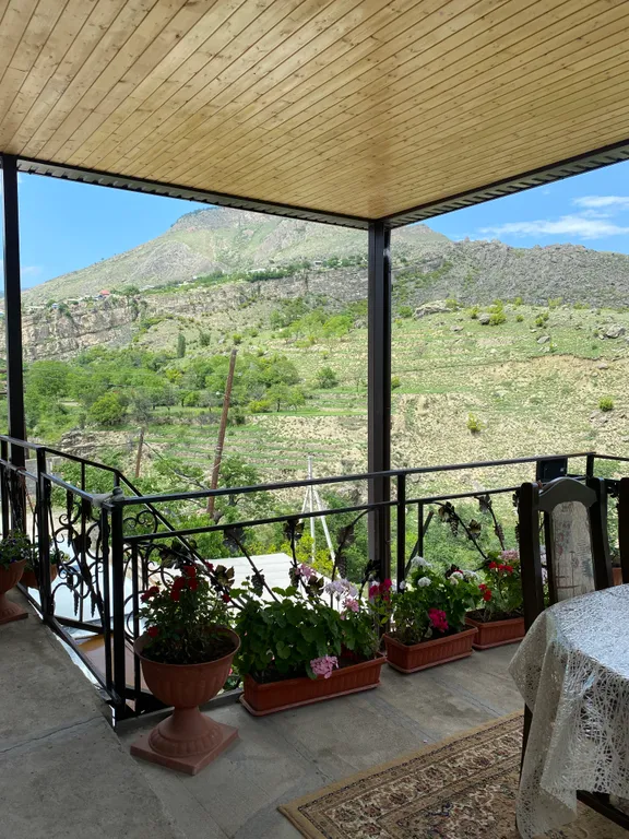 Дом с видом на горы