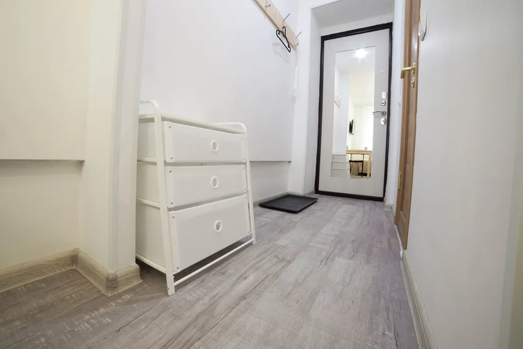 Двухместная уютная студия в 8-ми минутах ходьбы от метро