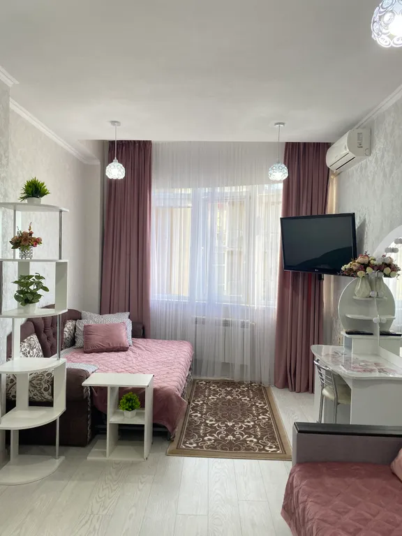 Уютная студия с видом на море и горы