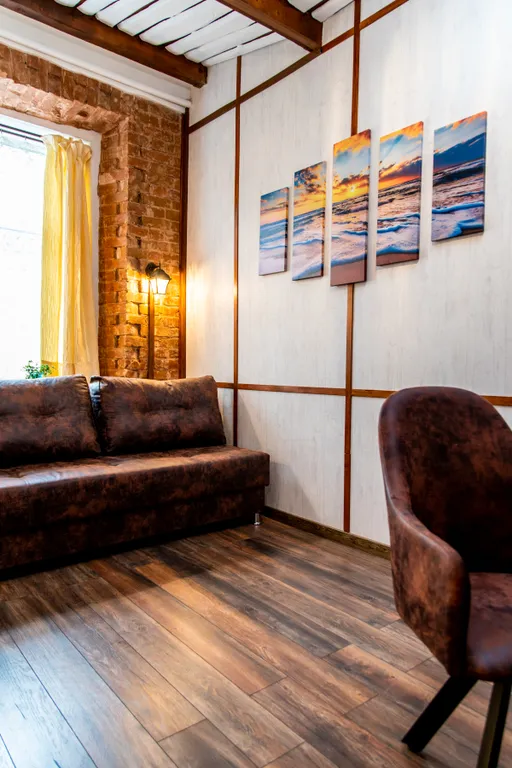 Квартира 2-комнатная в старинном особняке с парковкой