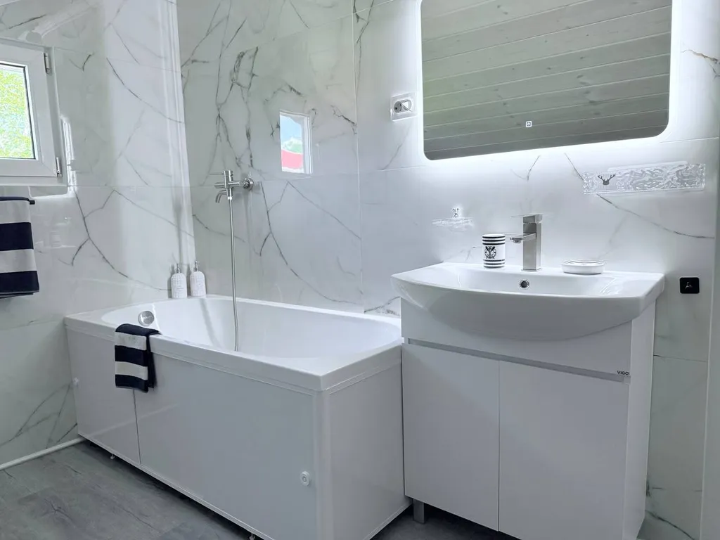 Коттедж с видом на море и горы