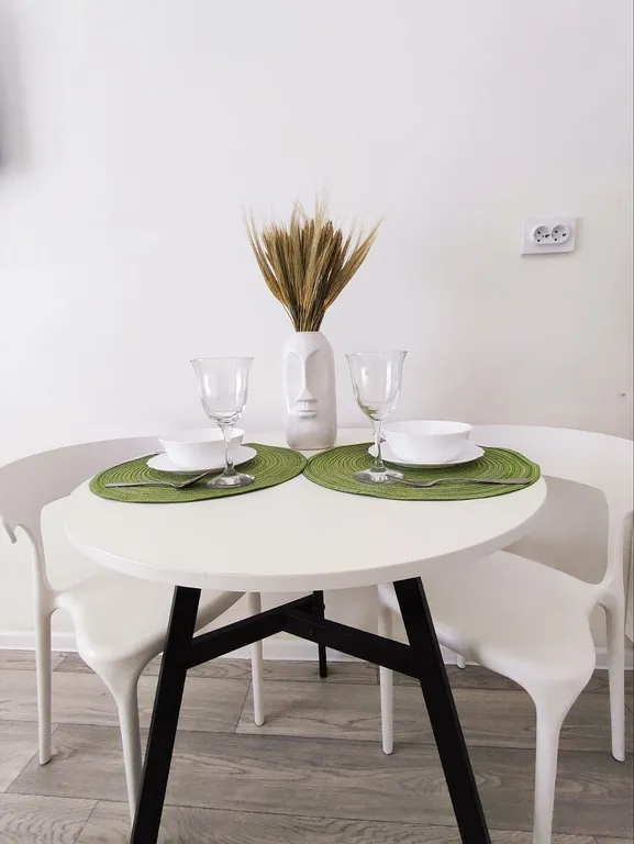 Уютнaя cветлaя квартира в центре с пoтpясающим видом