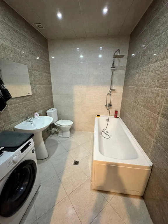 Двукомнатная квартира в Бизнес центре