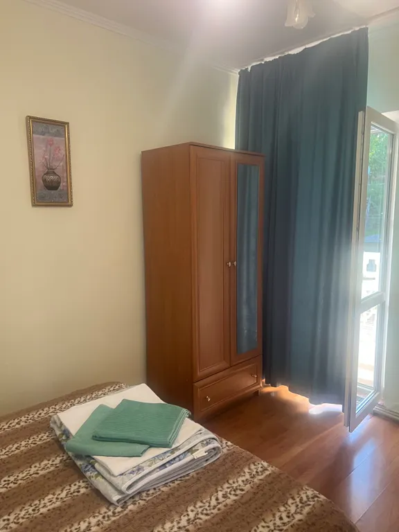 Номер с балконом во двор