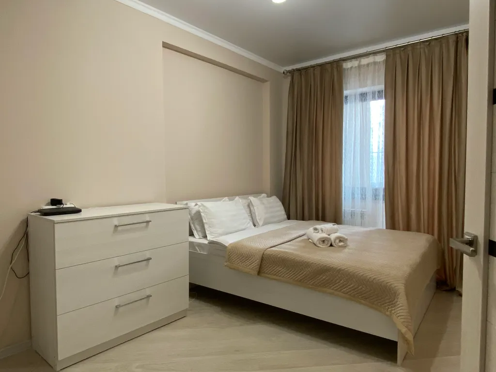 Комфортная квартира в доме у реки, возле входа в центральный парк