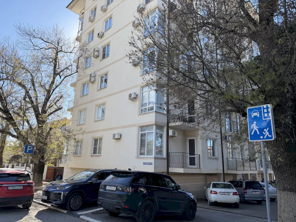 Квартира Двухкомнатная квартира у моря в центре — Геленджик