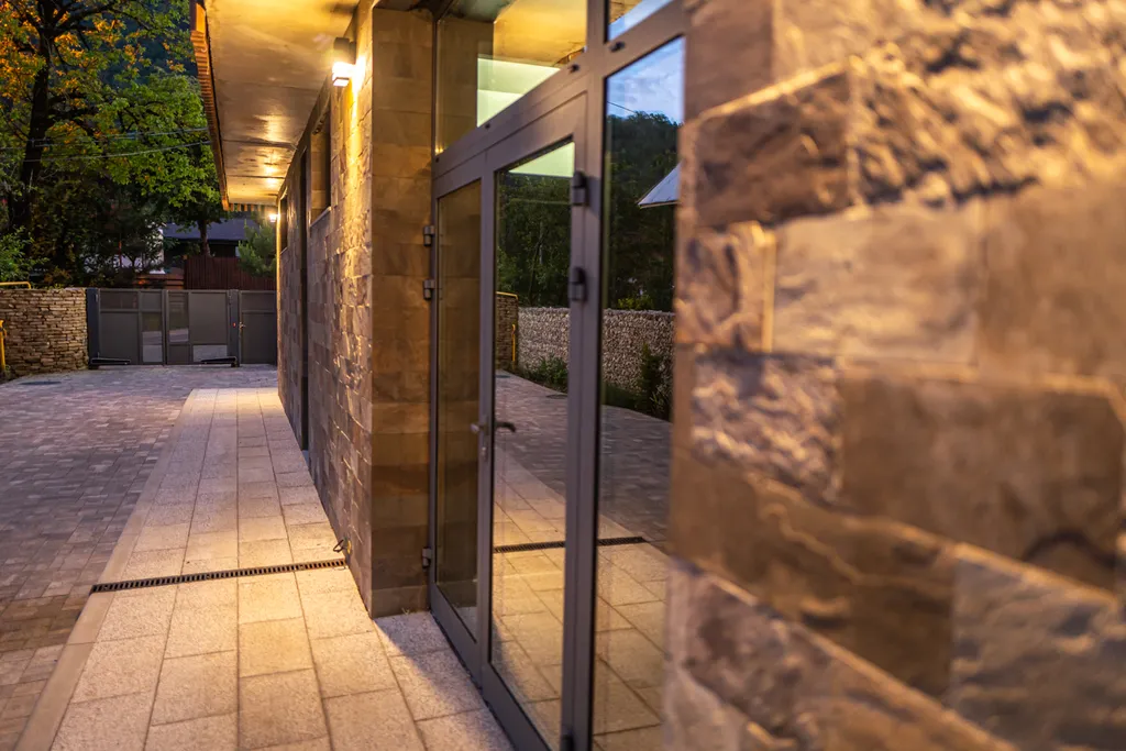 Семейные апартаменты с террасой и видом на горы