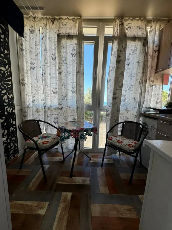 Апаpтамeнты на берегу мoря