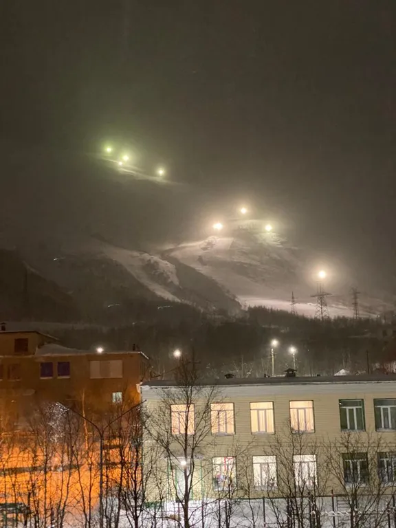 Уютная квартира с видом на горы и склон