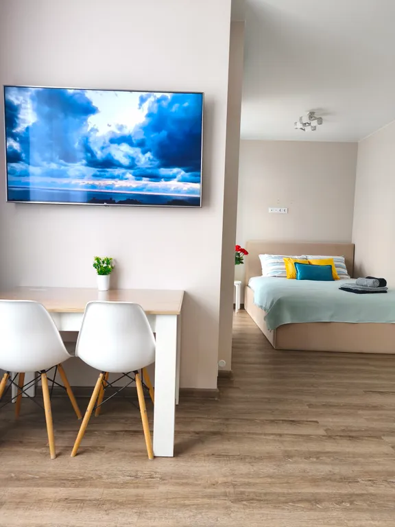 Квартира Современная студия в Новокомарово — Тюмень