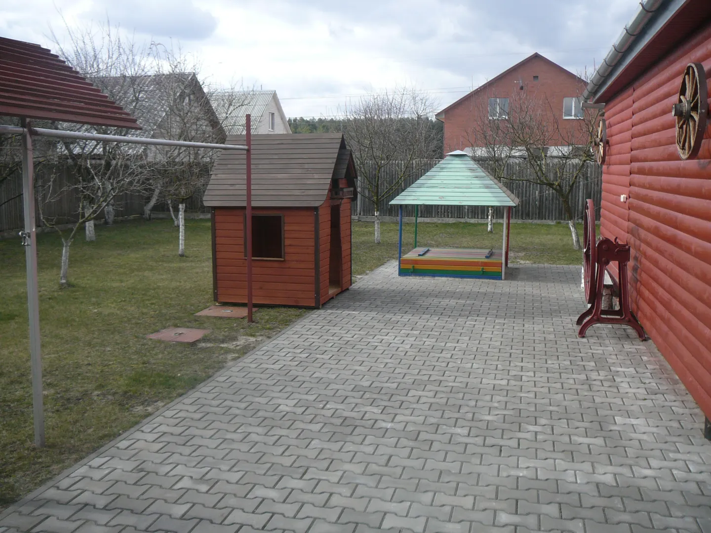 Детская игровая площадка домик,  песочница