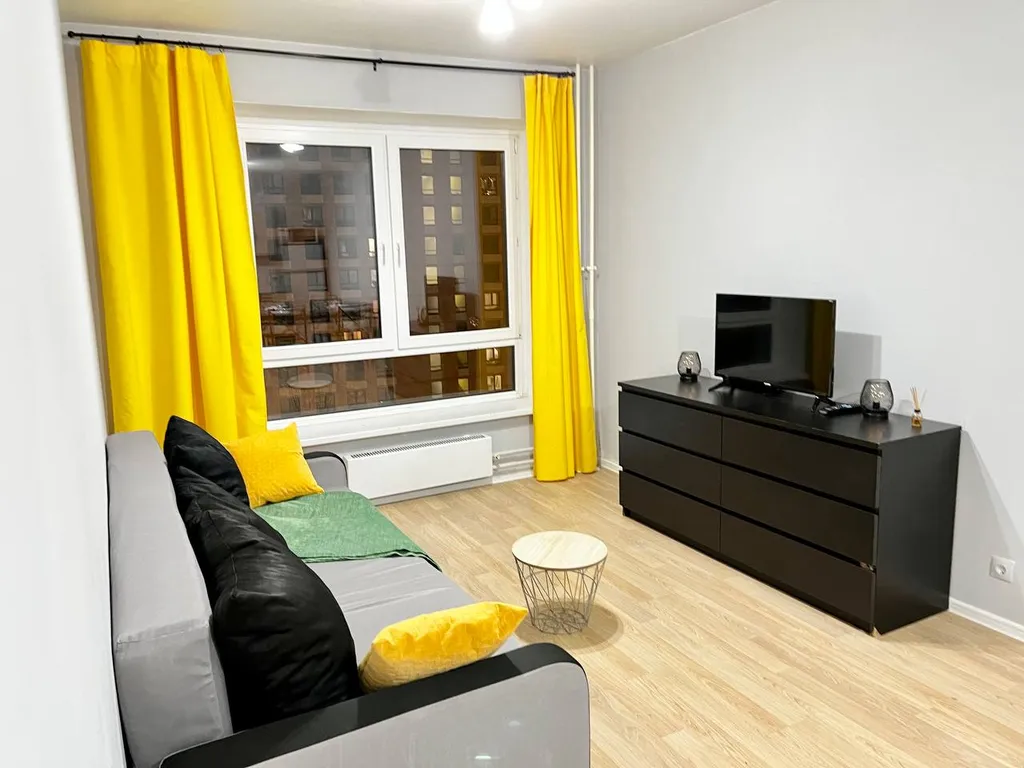 Стильные трехкомнатные апартаменты Санни Дейс