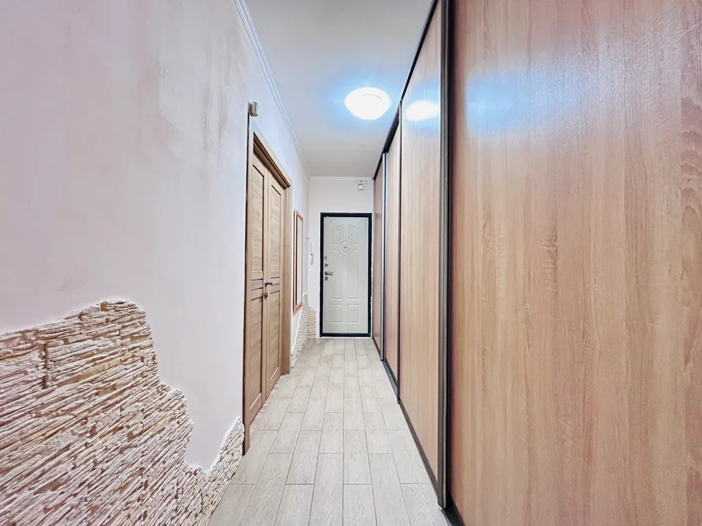 2-комнатная квартира на Академика