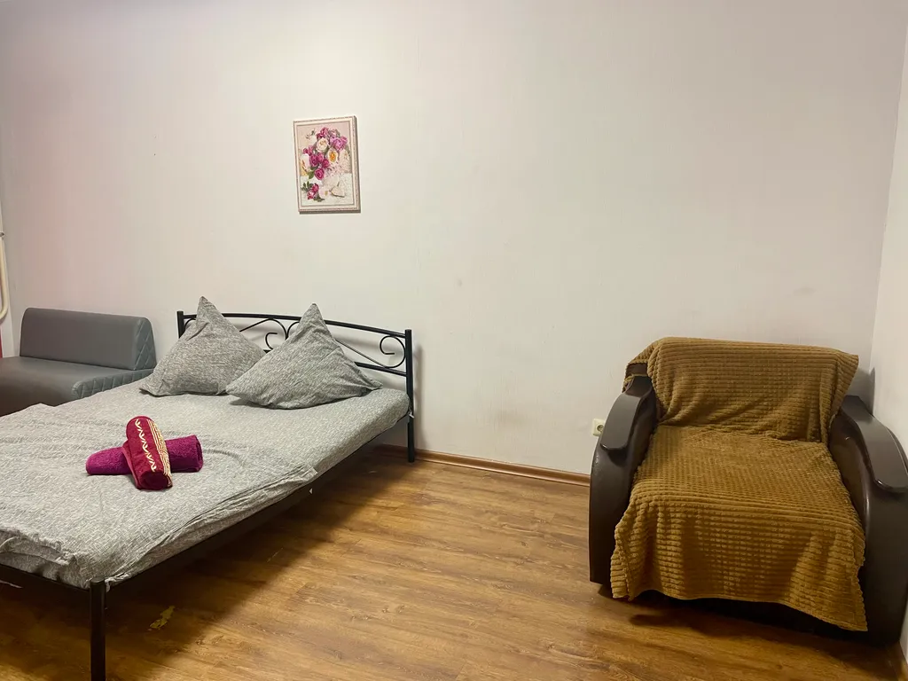 Квартира для командировок в микрорайоне Зенино ЖК Самолет