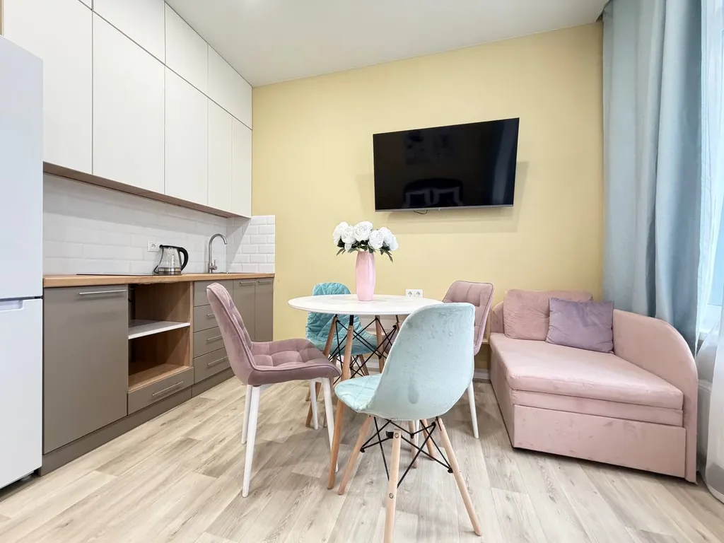 Уютная студия для трех гостей