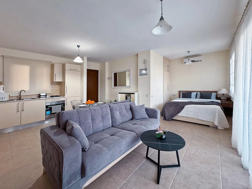 Апартаменты Studio with Niche Thalassa Beach Resort