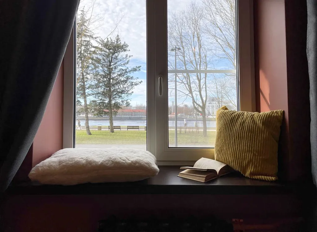 Трёхкомнатная квартира с видом на набережную в центре В. Новгорода