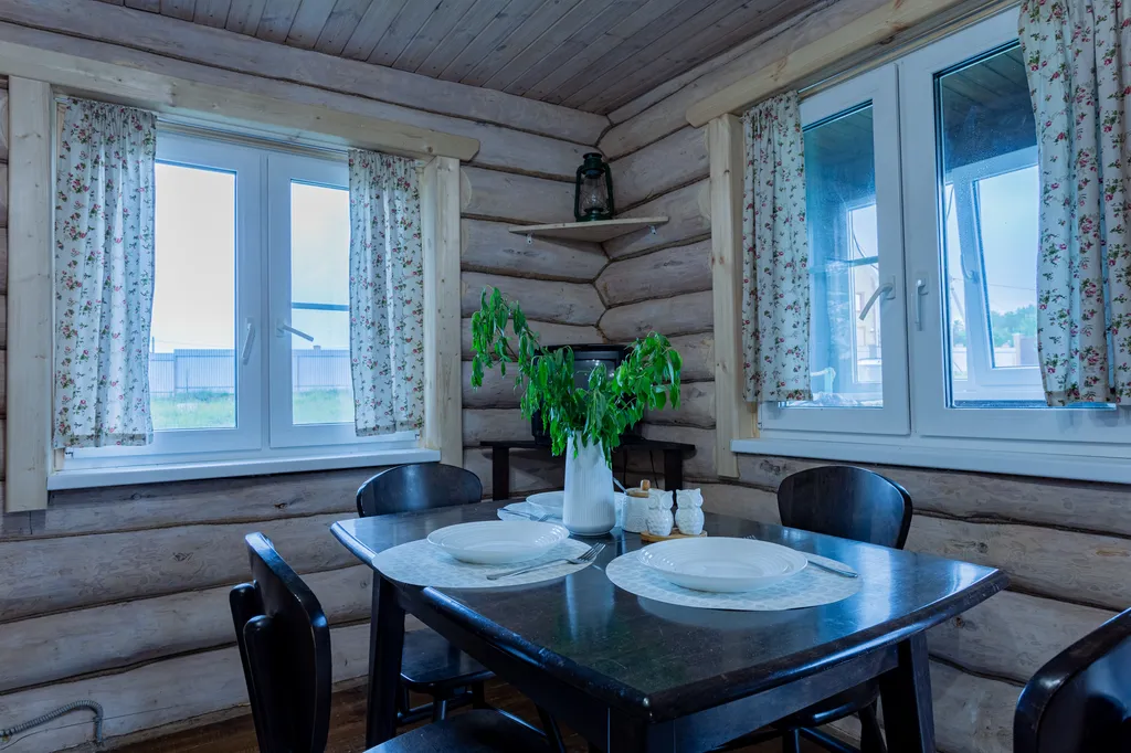 Уютный домик рядом с озером