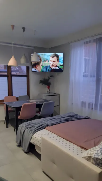 Квартира с отдельной спальней в центре